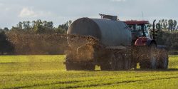Nya EU-regler samordnar höjda krav på gödsel