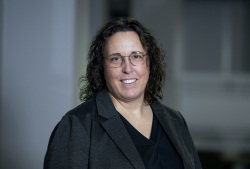 Från att bli granskad till att granska andra